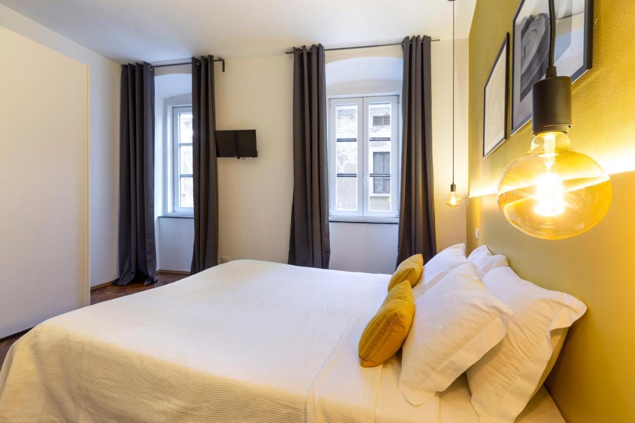 Tram Apartment For 4 Guests Trieste Ngoại thất bức ảnh